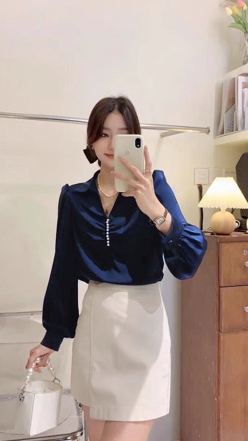 Collar Down Pearl Embedded Long Sleeves Satin Tops